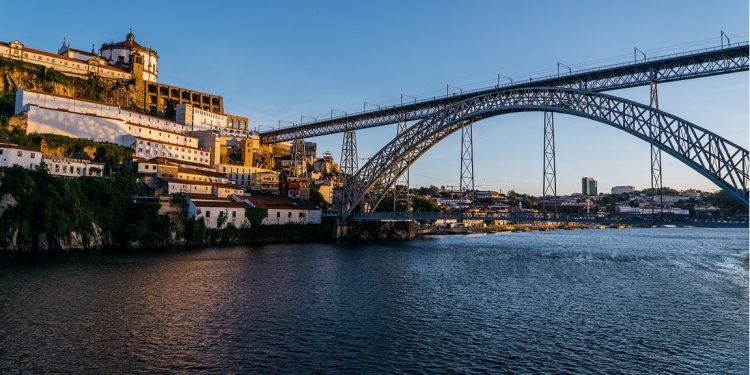 Vincci Hoteles se expande en Portugal con apertura en Oporto