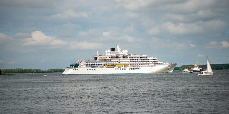 Crucero Crystal Endeavour prepara viaje inaugural