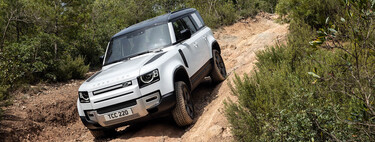 Probamos el Land Rover Defender P400e: todoterreno híbrido enchufable de 400 CV con todo el sentido en off-road