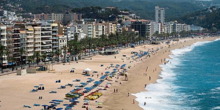 34 jóvenes belgas dan positivo por covid-19