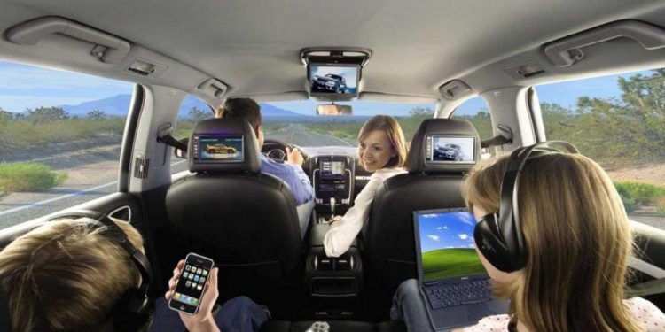 6 gadgets para entretener a los niños durante los viajes largos
