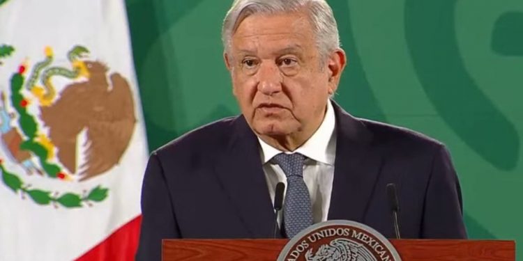 El gobierno de AMLO sigue avanzando en su plan de vacunación en la frontera para poder reabrir pronto.