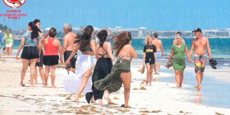 Afirman en Quintana Roo que poblanos llegaron con Covid-19 a Cancún