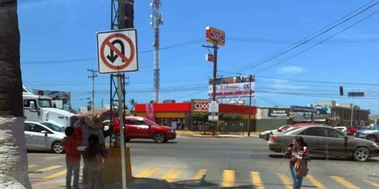 Aumentan personas pidiendo dinero en los cruceros de Ensenada | Noticias de Tijuana