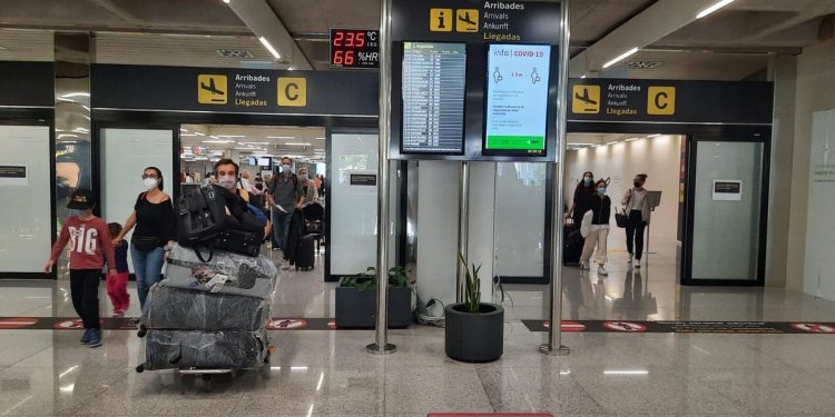 Coronavirus.- Países Bajos desaconseja los viajes a Baleares y Canarias