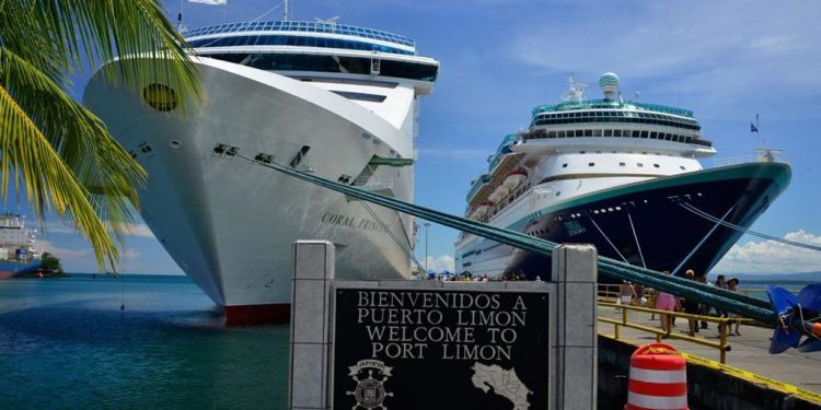 Cruceros regresarán al país el 1 de setiembre: turistas tendrán que venir vacunados contra la COVID-19