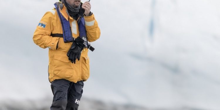 Crystal Endeavor anuncia equipo de expedición para sus viajes en Islandia