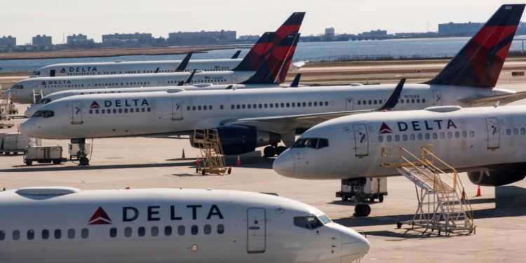 Delta reporta su primera ganancia trimestral desde el inicio de la pandemia