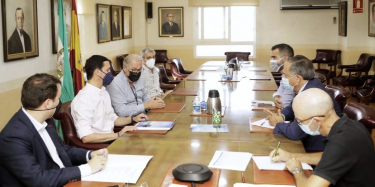 Diputación, Junta de Andalucía, Ayuntamiento de Almería y Puerto se un...