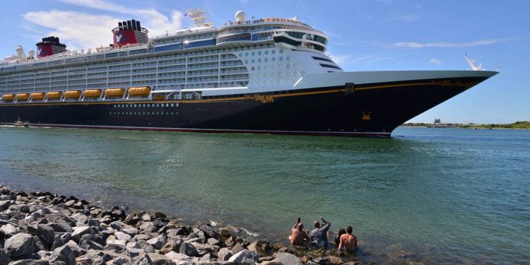 Disney Cruise reanuda el 9 de agosto sus salidas desde puerto de Florida