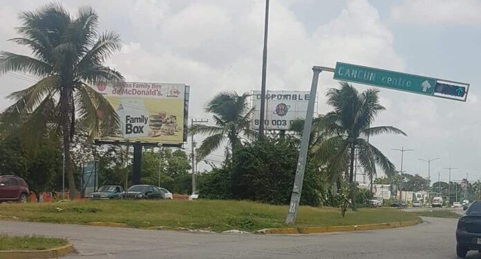 EL PARAÍSO ABANDONADO: lamentan que Bulevard Colosio siga sin rehabilitación; es la primera imagen que el turismo ve cuando llega a Cancún