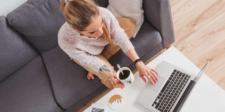 El CEO de Hootsuite implementó sorteos de viajes internacionales y tiempo libre para impulsar la productividad en sus colaboradores