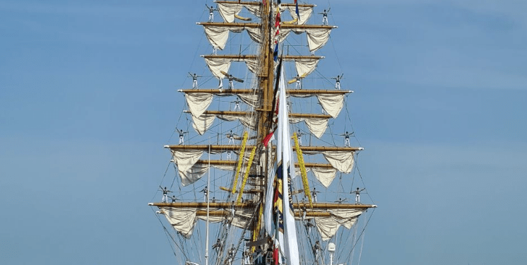 El buque escuela "Cuauhtémoc" inició segunda fase del crucero de instrucción "Bicentenario de la Armada de México”