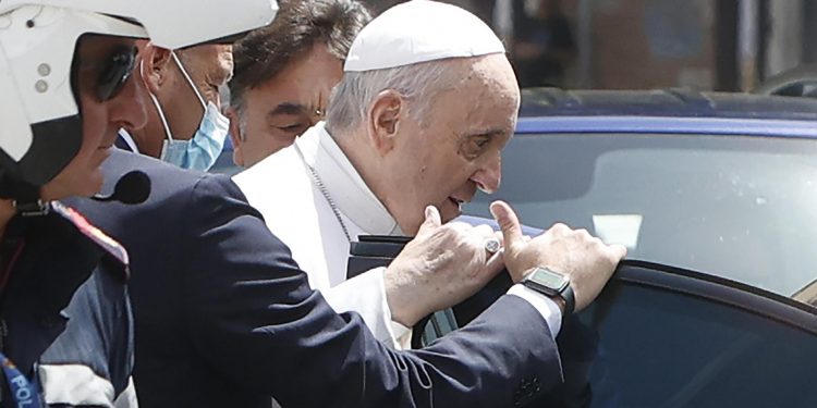 El papa realizará su primer viaje desde la operación