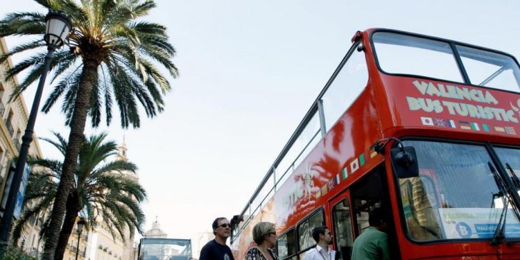 El sector turístico valenciano acusa la "frenada"