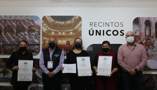 Entrega Secturz Distintivos M a empresas de Zacatecas