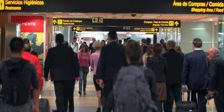 España, el segundo destino del aeropuerto de Lima con más detenidos