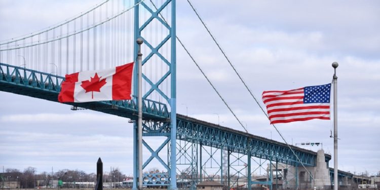 Estados Unidos y Canadá relajan sus restricciones de viajes