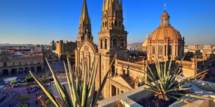 Esto debes saber si vas a viajar por carretera en tu auto a Guadalajara