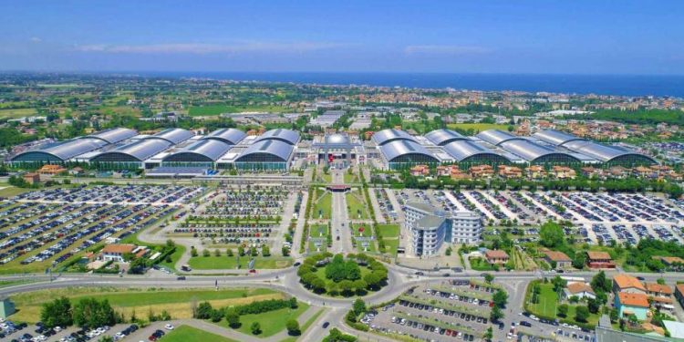 Ferias, eventos y viajes seguros con la “tarjeta verde” para el reinicio de los negocios