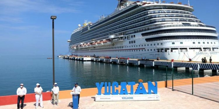 crucero en puerto progreso yucatan .jpg