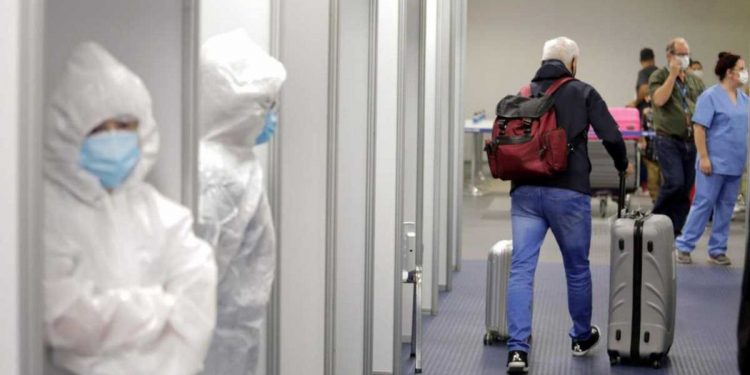 La tasa de incumplimiento de la cuarentena por viajes al exterior bajó del 45 al 9% en Santa Fe