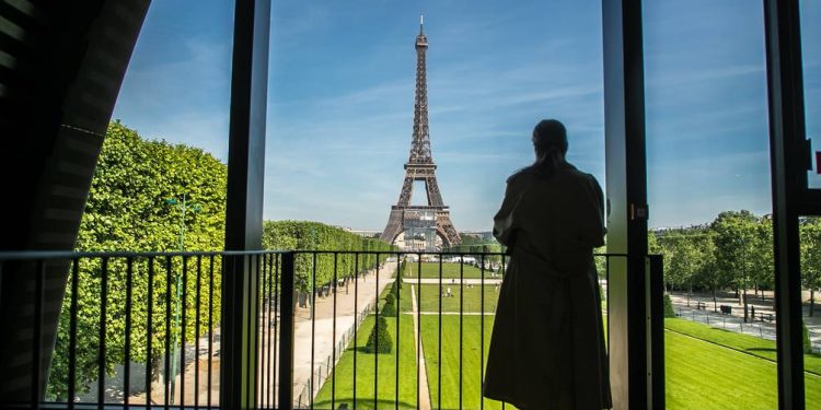 La torre Eiffel reabre tras más de ocho meses sin turistas por la pandemia | Internacional | Noticias