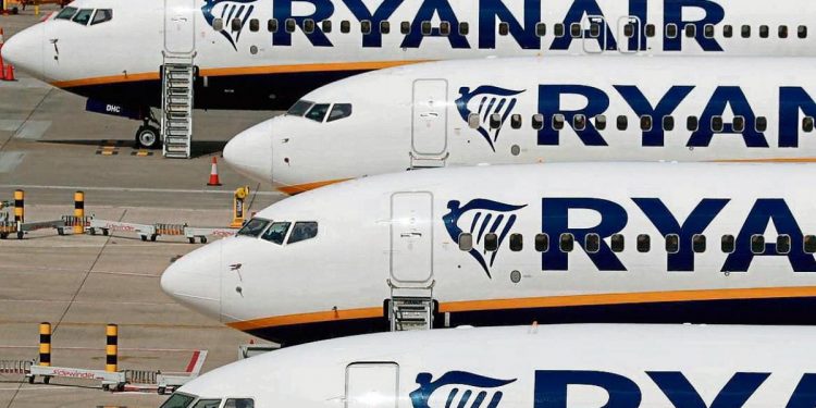 Las agencias de viaje se querellan contra Ryanair