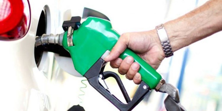 Las aplicaciones para ahorrar en combustible este verano