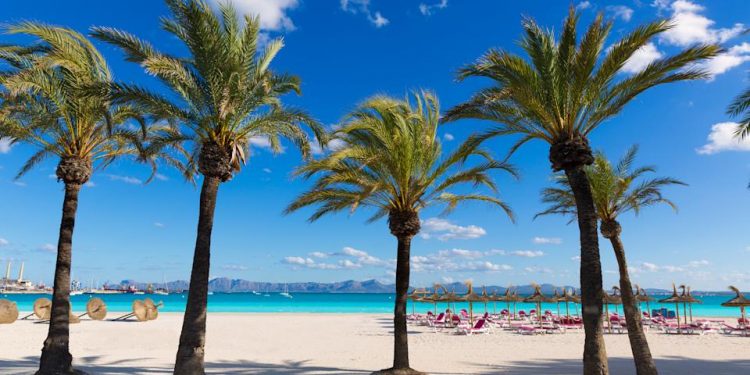Las mejores playas para familias en España, Croacia, Italia y Grecia han sido reveladas por la elección de los lugareños.