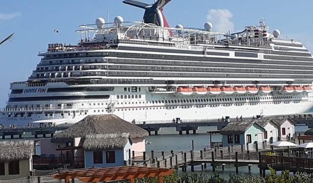 Llegan a RD en crucero unas 7 mil 677 personas, entre cruceristas y tripulantes, por terminal Amber Cove, en Puerto Plata, en apenas diez días