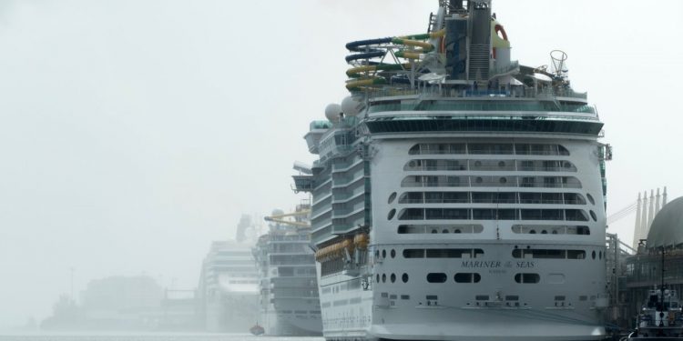 Los cruceros en Estados Unidos podrán exigir prueba de vacunación a sus pasajeros