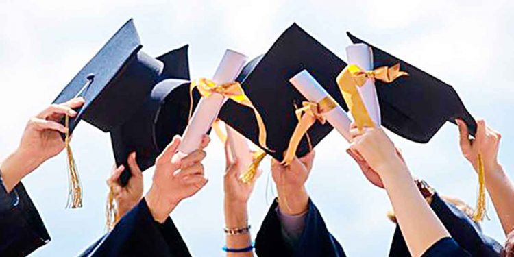 Ni viajes ni graduaciones escolares, no estamos para esto, el llamado a papás y estudiantes