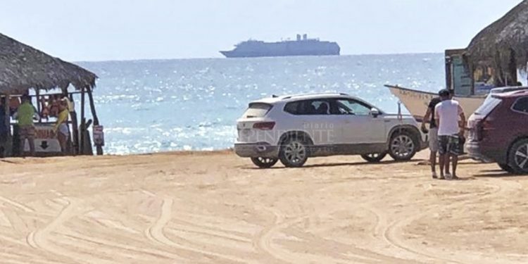 No hay presencia de cruceros fondeando en zona de Cabo Pulmo