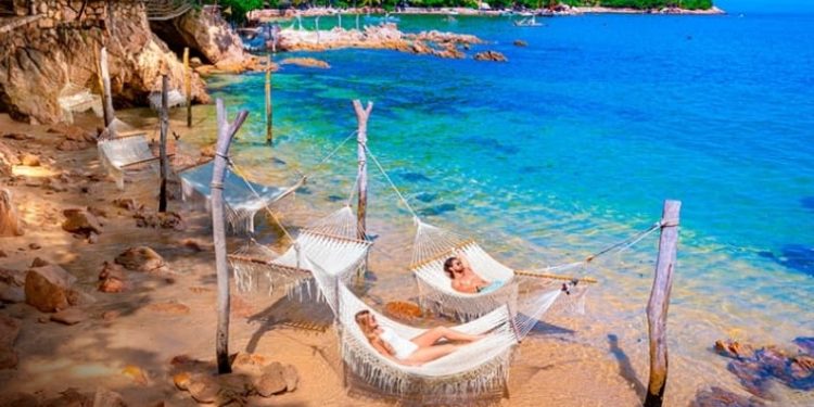Nominan a Puerto Vallarta a los Travvy Awards 2021