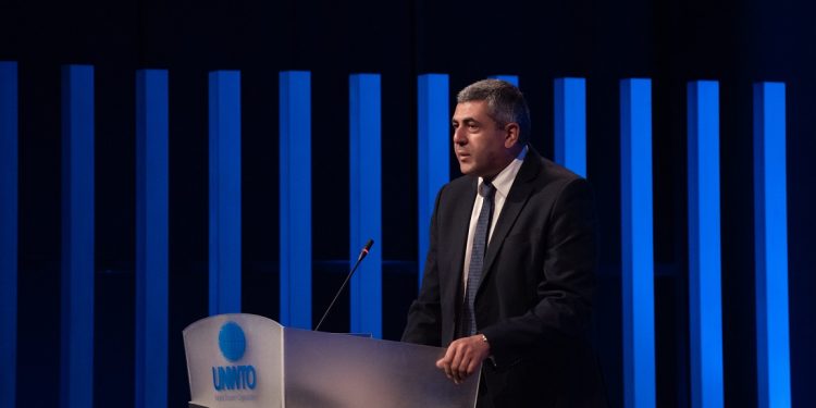 OMT: vacunas y soluciones digitales frente a restricciones a los viajes