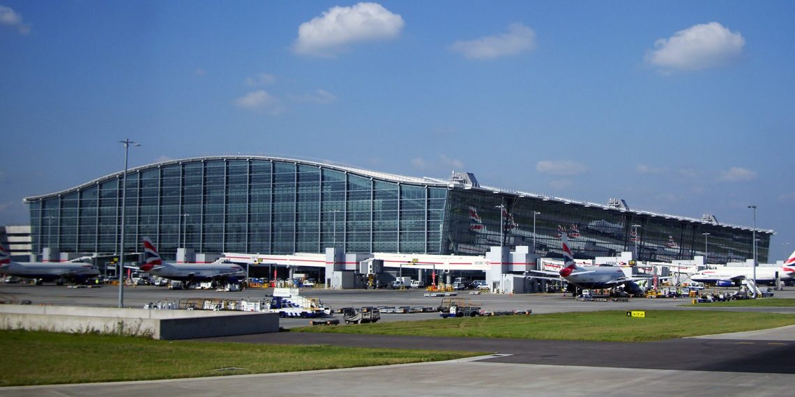 Pierde Reino Unido 23 mdl cada día por cierre de viajes trasatlánticos
