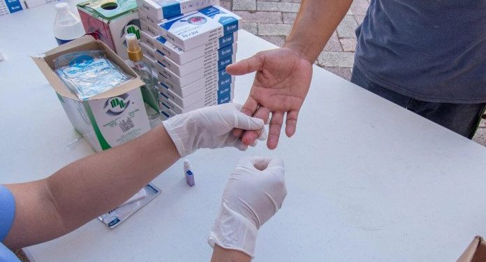 Plantean aplicación de pruebas a grupos de jóvenes turistas