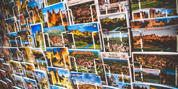 Postales de viajes. / Pixabay