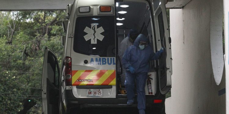 Salud reconoce 217 muertes más por COVID y más de 9 mil nuevos casos