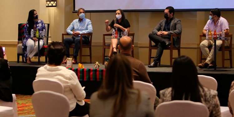 Se realiza taller de capacitación para prestadores de servicio turístico - Spanish Version