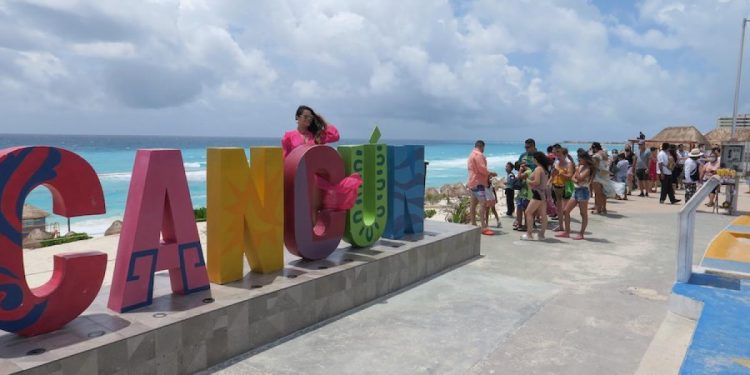 Suman 173 contagiados en viajes de graduación escolar