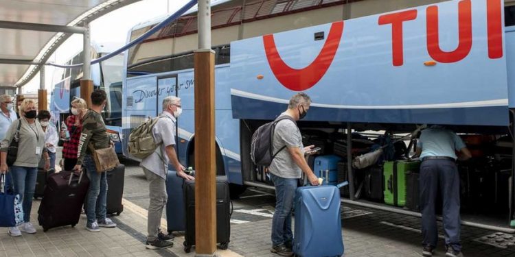 TUI cancela todos sus viajes entre Países Bajos y Baleares y Canarias