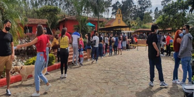 Turismo busca urgente reactivación económica