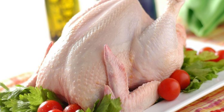 Tyson Foods retira 8,5 millones de libras de pollo del mercado en EE.UU.
