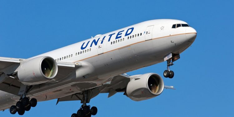 United Airlines se prepara para viajes de invierno y agrega vuelos a destinos de clima cálido