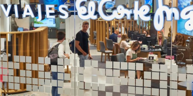 VECI y Logitravel crean un líder global en el sector de viajes