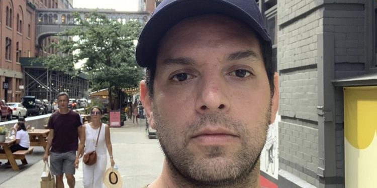 Voló a vacunarse a EE.UU y quedó varado: “Tengo la dosis, PCR negativo e hice cuarentena, ¿de qué riesgo hablan?”