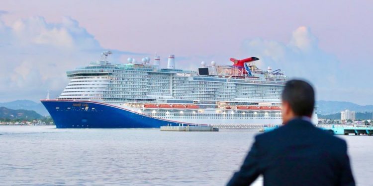 Llega el crucero Mardi Gras