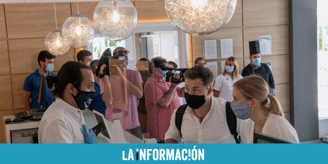 Los turistas españoles llevan la ocupación hotelera al 80% en agosto
